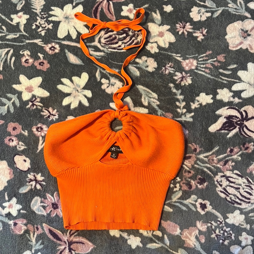 Orange crop top!🧡